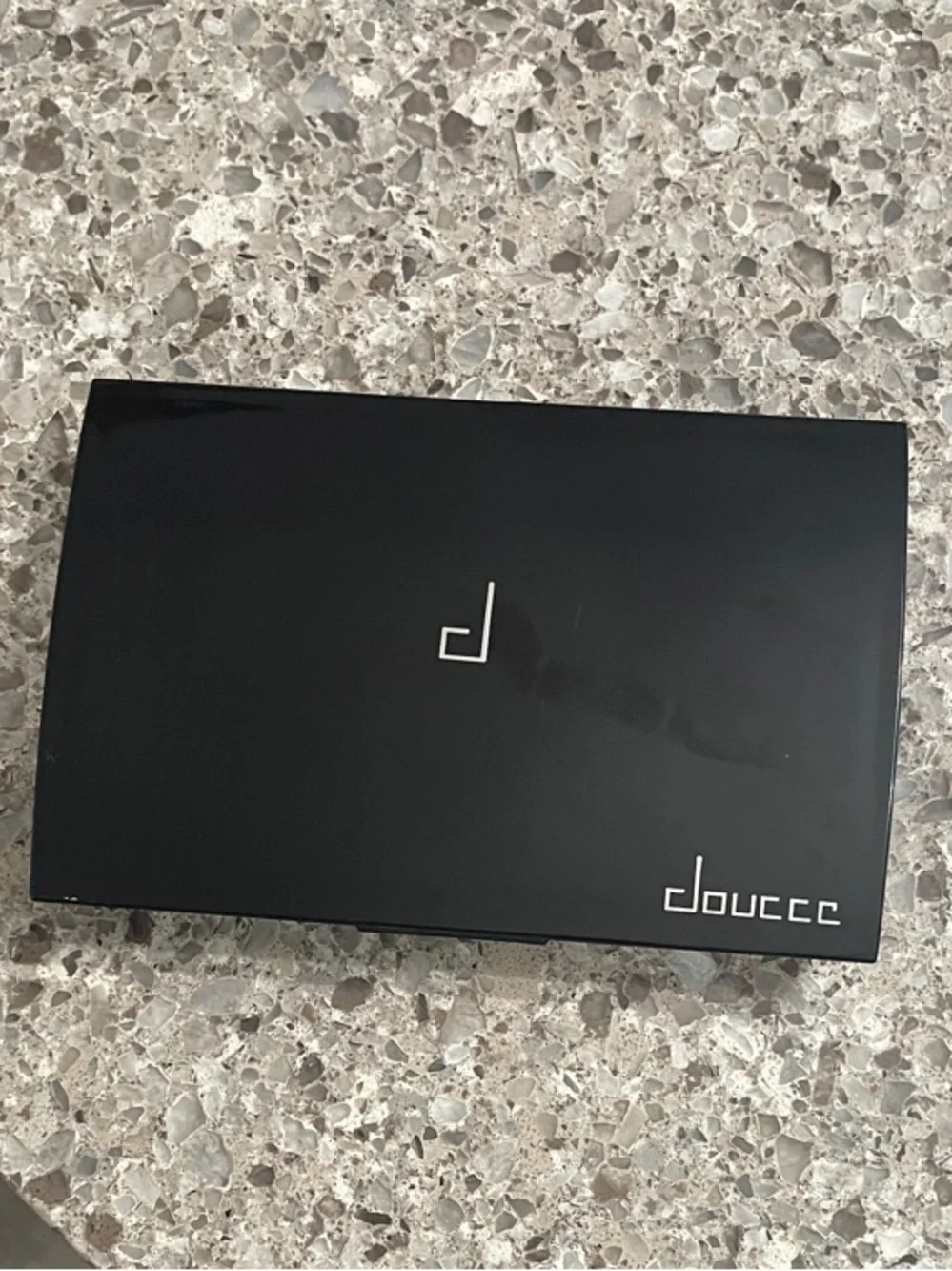 Doucce Freematic Eyeshadow Pro Palette